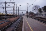станция Коростень: Пригородная платформа. Вид в сторону Киева