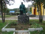 станция Тетерев: Братская могила воинов, погибших при боях на станции