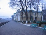 станция Могилев-Подольский: Платформа и здание вокзала