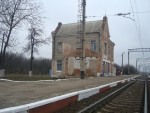 станция Сербиновцы: Пассажирское здание. Вид в сторону Жмеринки