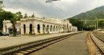 о.п. Боржоми-Парк: Вид вокзала и платформ
