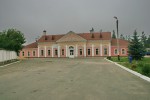 станция Волочиск: Пассажирское здание с обратной стороны