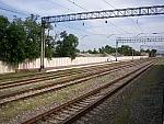 станция Сырдарьинская: Первая платформа, вид с поезда в сторону Хаваста