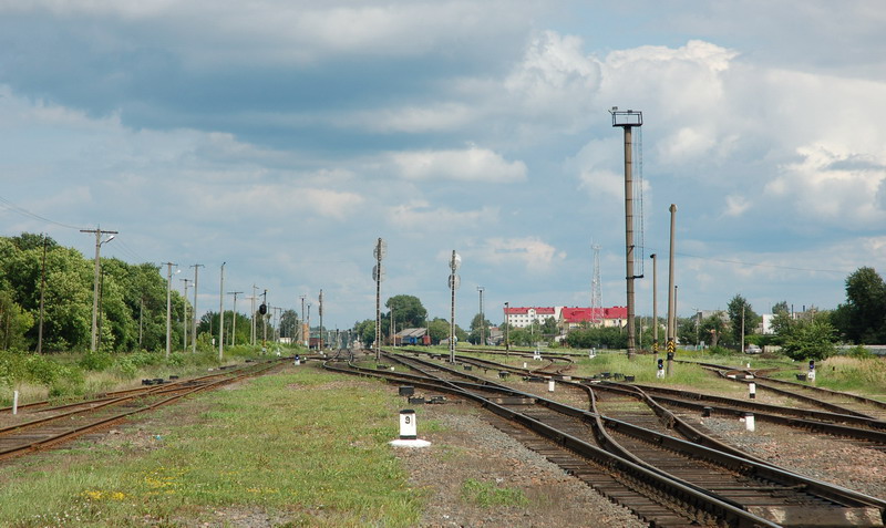 Вид западного парка станции от нечетной горловины