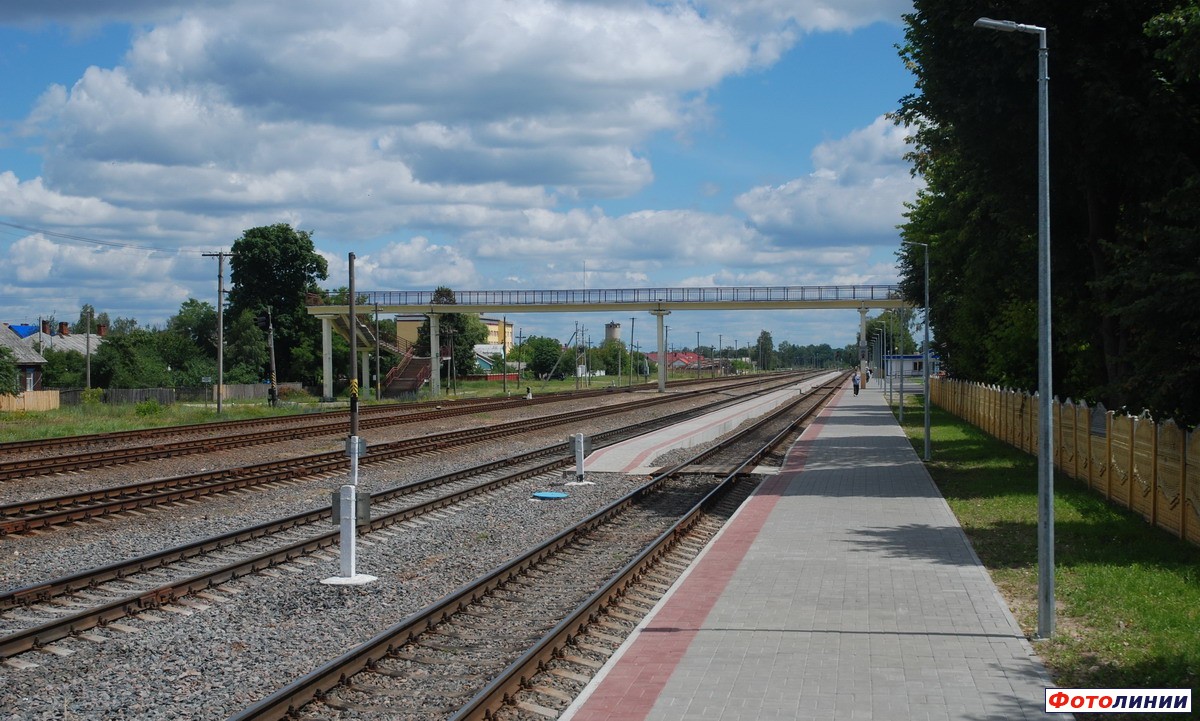 Вид платформ в сторону Калинкович