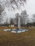 станция Мальковичи: Памятник советским активистам