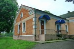 станция Антоновка: Крыло здания станции с музеем УЖД и магазином