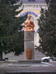 станция Здолбунов: Памятник Приходько Н.Т. на привокзальной площади