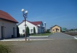 станция Лановцы: Первая платформа и пассажирское здание, вид в сторону Збаража