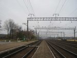 станция Лесная: Платформы и пути. Вид на нечётное направление