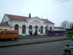 Пригородный вокзал (вид со стороны города)