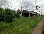 станция Локня: Заброшенные склады и грузовой путь, вид в сторону Дна