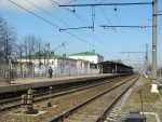 Вид платформы и вокзал со стороны Павловска