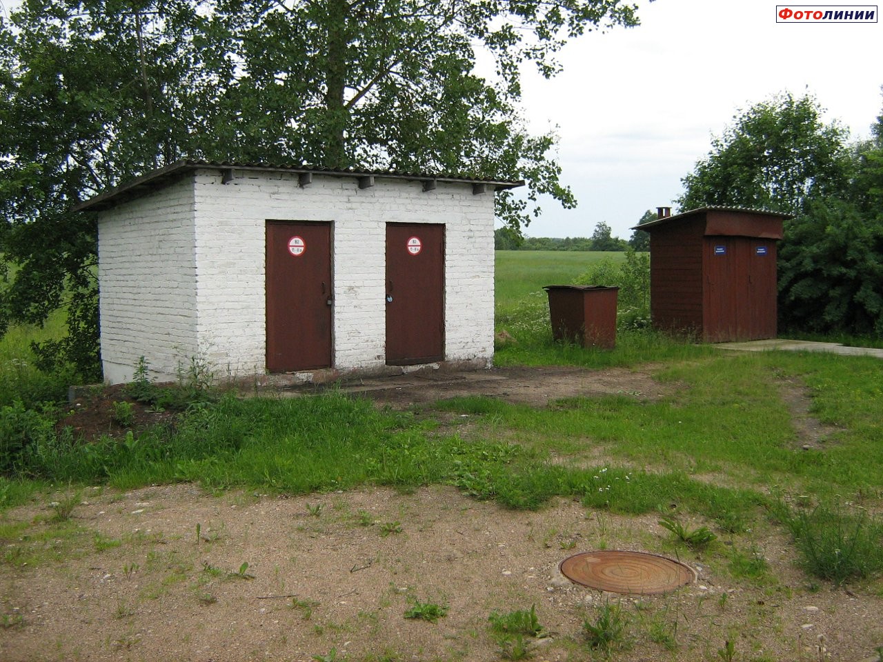 Кладовая и туалет