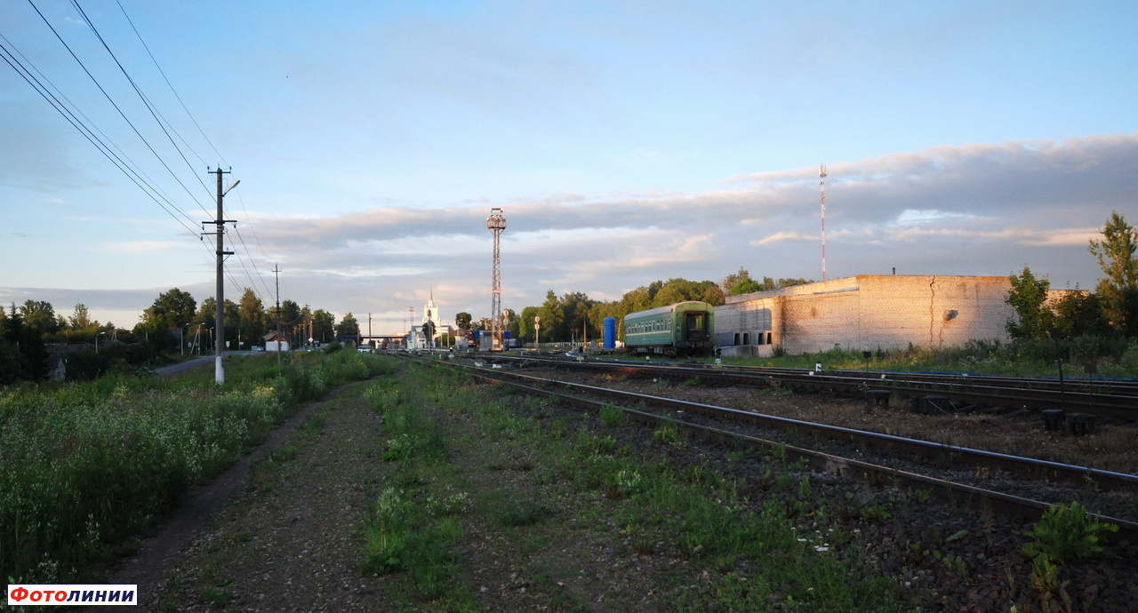 Вид на станцию со стороны Пскова