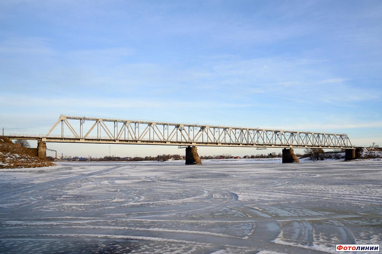 Мост через реку Ловать