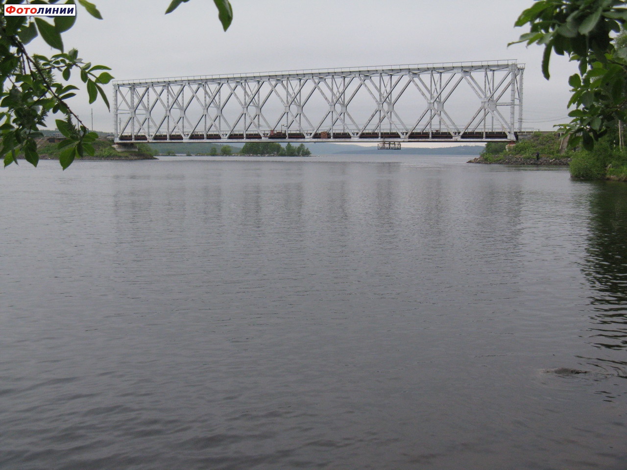 Мост через реку Тулома на выезде в сторону Луостари