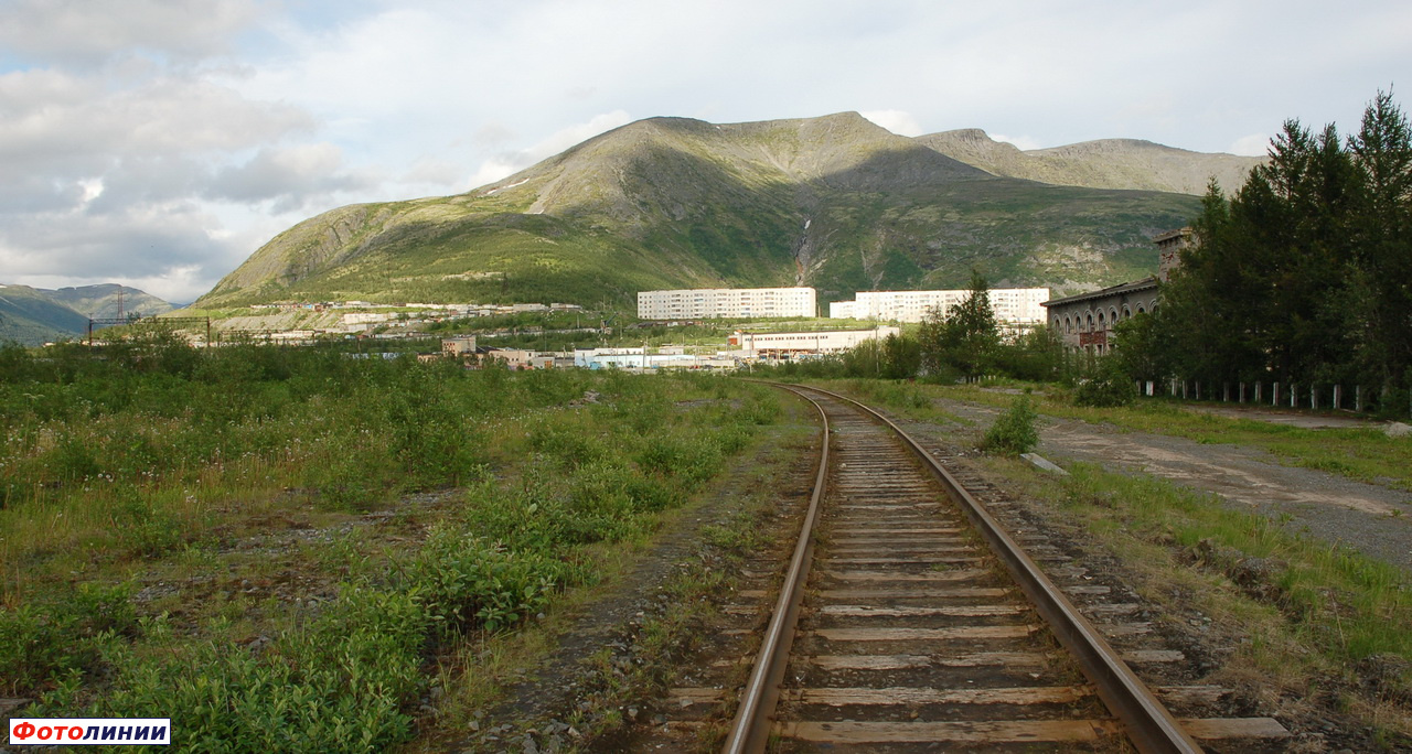 Вид бывшей станции в сторону тупика