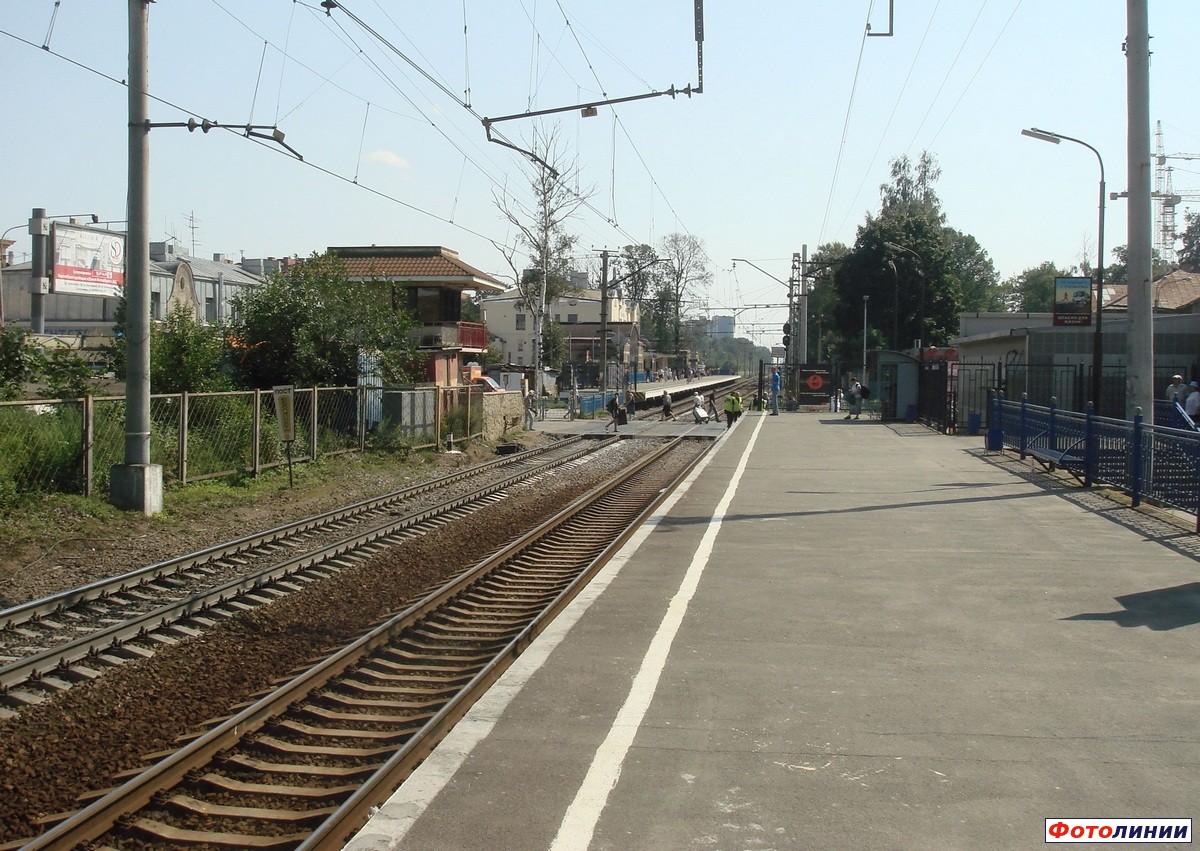 Вид со 2-й платформы в сторону Ланской