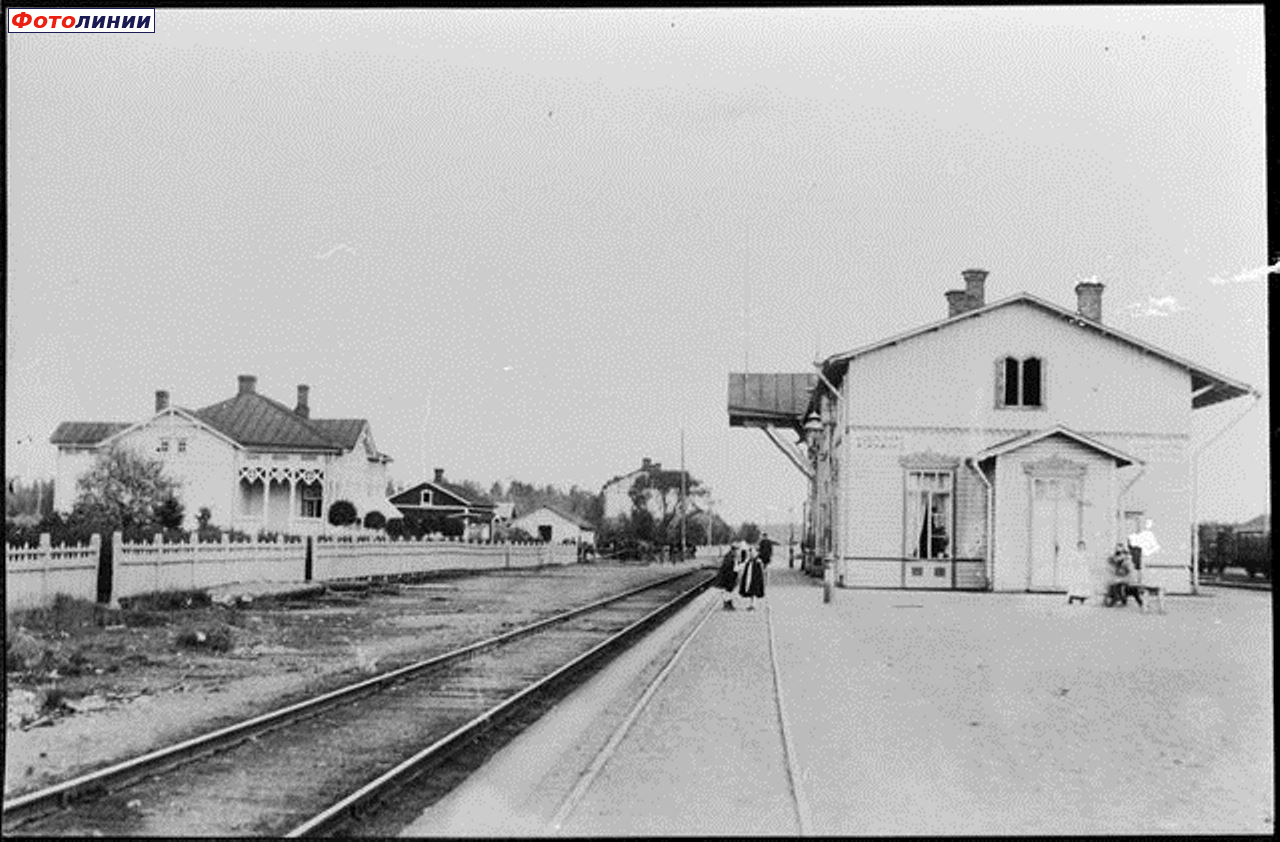 Станция Uusikirkko (Уусикиркко). Вид в сторону Выборга, 1920-е гг