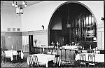 Интерьер вокзального ресторана, 1920-е гг