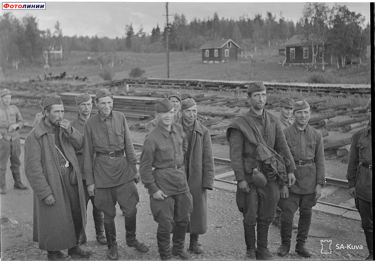 Русские пленные на станции