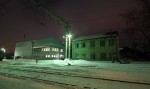 станция Медвежья Гора: Здание АБК и пост ЭЦ ночью