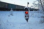 станция Имандра: Маневровый светофор М9 на неиспользуемом пути вытяжного тупика