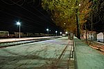 станция Апатиты I: Вид первой платформы на юг ночью