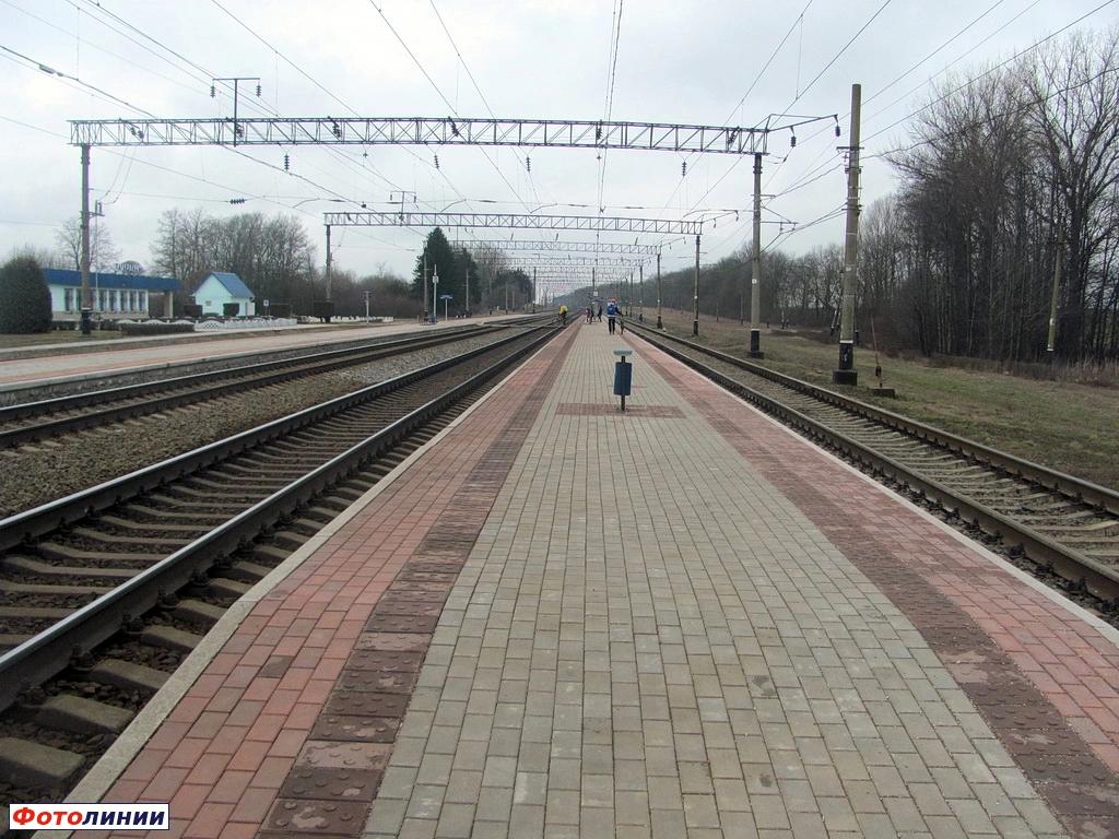 Вид платформы в сторону Баранович