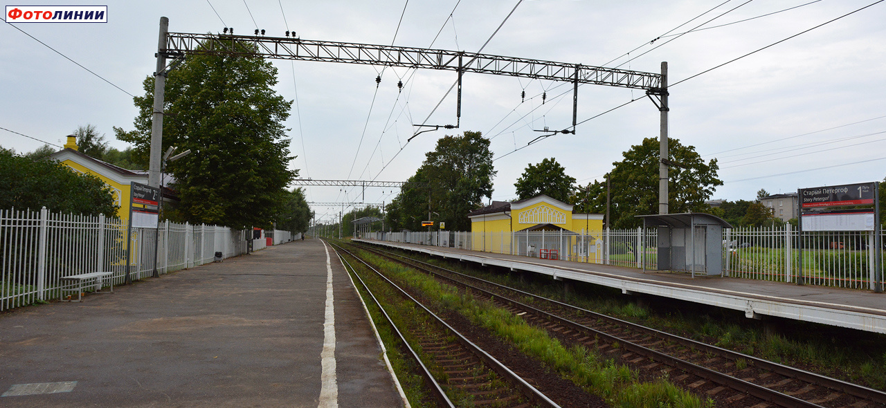 Балтийский вокзал старый петергоф на завтра. Станция старый Петергоф. Старый Петергоф ж/д станция. Железнодорожная станция старый Петергоф. Петергоф станция старый вокзал.