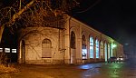 станция Александровская: Пассажирское здание, вид ночью