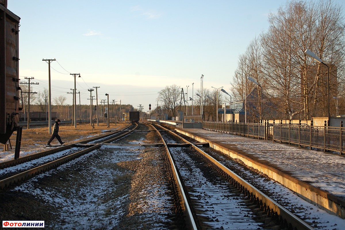 Низкая платформа, вид в сторону Ивангорода
