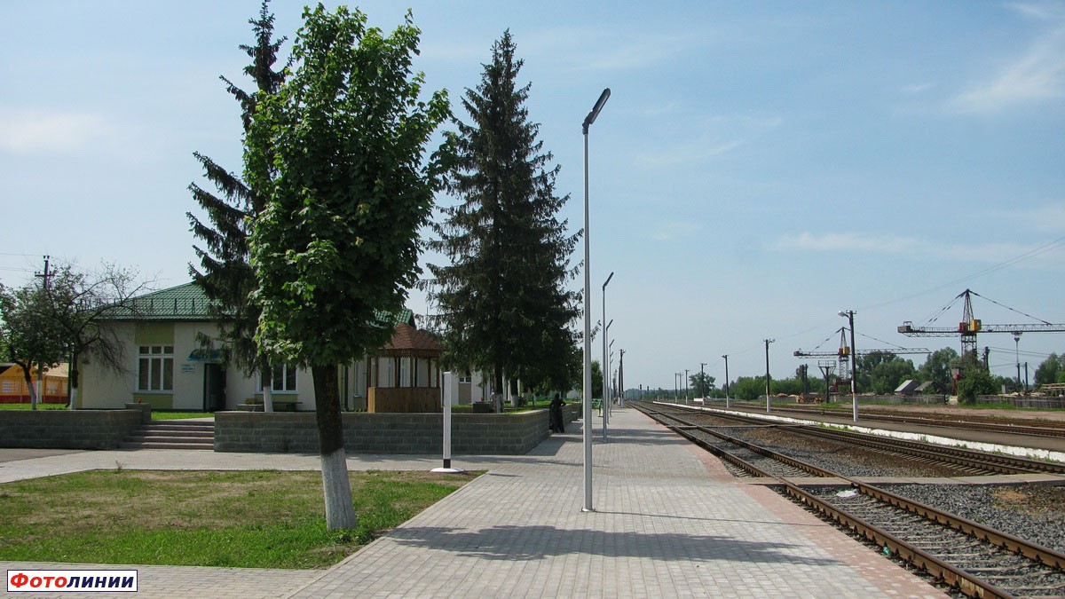Вид с первой платформы в сторону Словечно