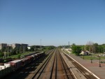 станция Светлогорск-на-Березине: Вид с пешеходного моста в сторону Калинкович