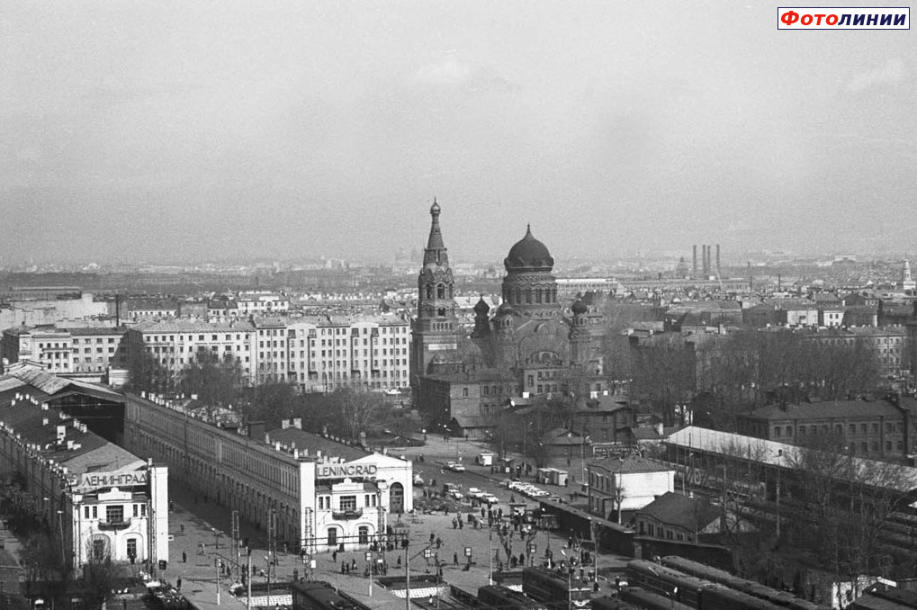 Вид на здание вокзала. Советские времена