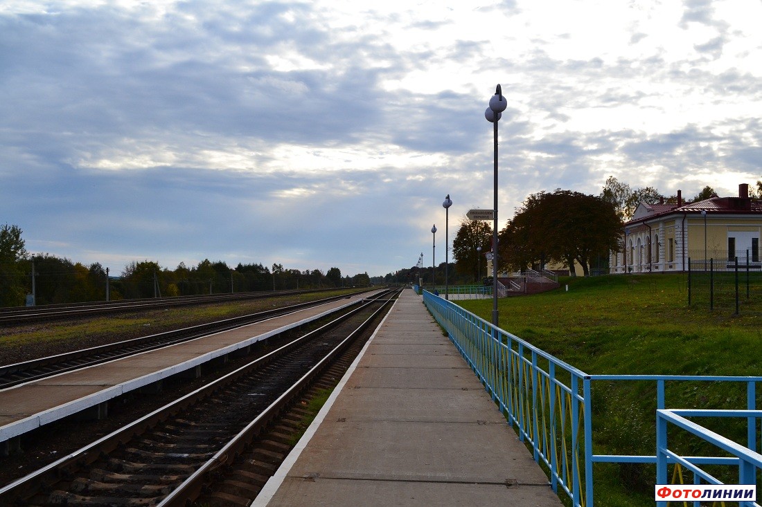 Вид платформы в сторону Могилёва