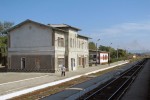 станция Пырлица: Станционное здание и платформы