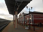станция Гудогай: Вид с 1-ой платформы на пассажирское здание
