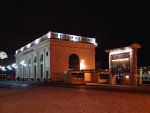 станция Минск-Пассажирский: Здание международных касс ночью