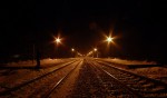 Вид платформ в сторону Минска ночью