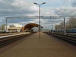 станция Ждановичи: Вид со 2-й платформы в сторону Лебяжьего