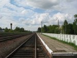 станция Боровцы: Платформа и пути. Вид на чётное направление