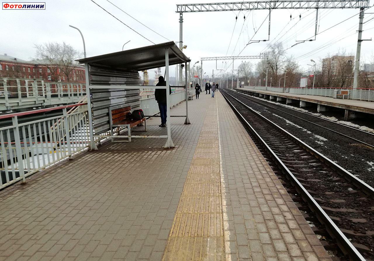 Пассажирский павильон на второй платформе, вид в сторону Савёловского вокзала