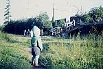о.п. Валентиновка: Вид на платформу со стороны посёлка