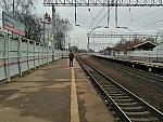 станция Болшево: Вид с первой платформы Монинского направления в сторону ст. Монино