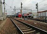 станция Болшево: Третья платформая Монинского направления и начало линии на Фрязино, вид в чётном направлении