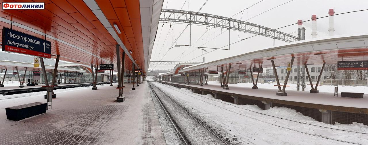Вид в сторону Москвы со 2-й платформы