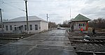 станция Ряжск I: Станционное здание и пост дежурного по переезду в южной горловине станции