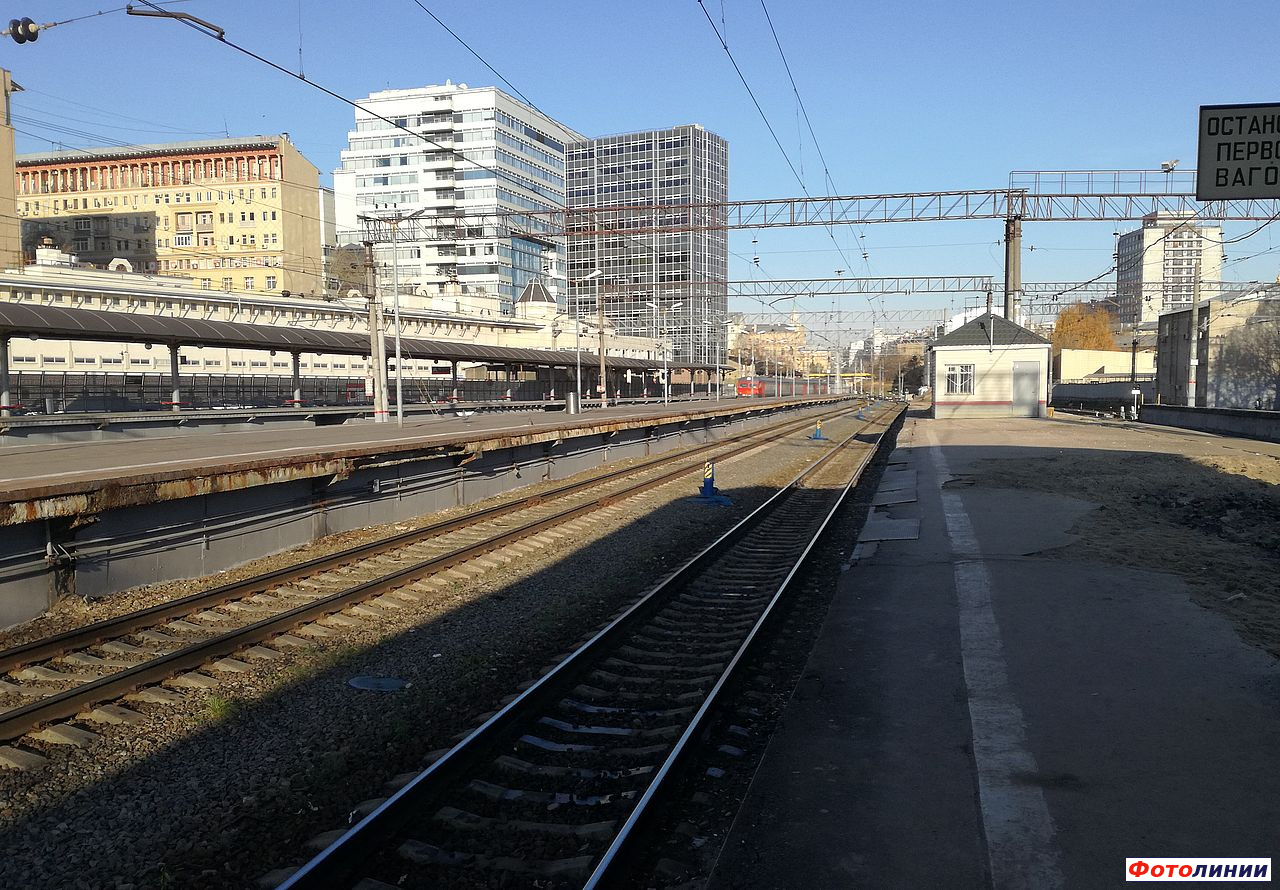 Вид с четвёртой платформы в сторону ст. Москва-Каланчёвская